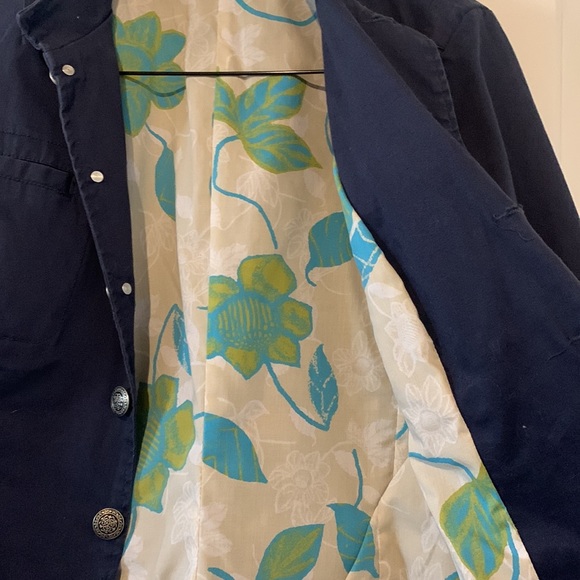 Smart Set Jacket - Picture 2 of 7